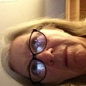 Meet your Posher, Janet